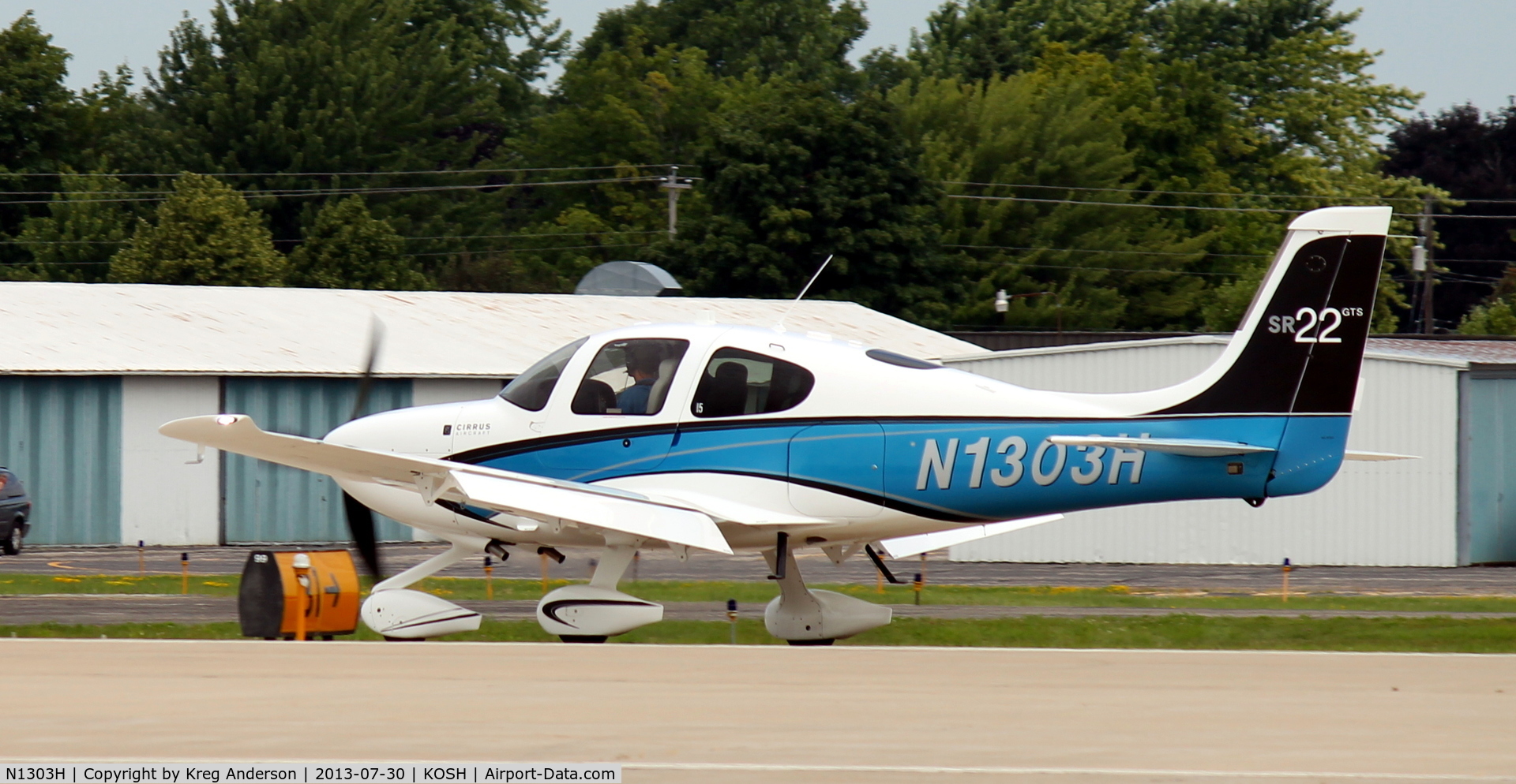 N1303H, Cirrus SR22 GTS C/N 3712, EAA AirVenture 2013