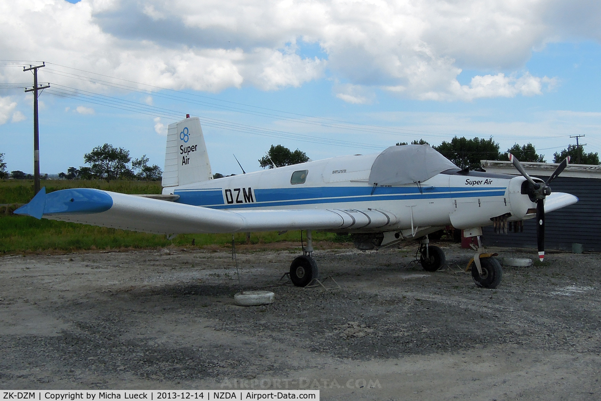 ZK-DZM, NZ Aerospace FU24-950 C/N 214, At Dargaville