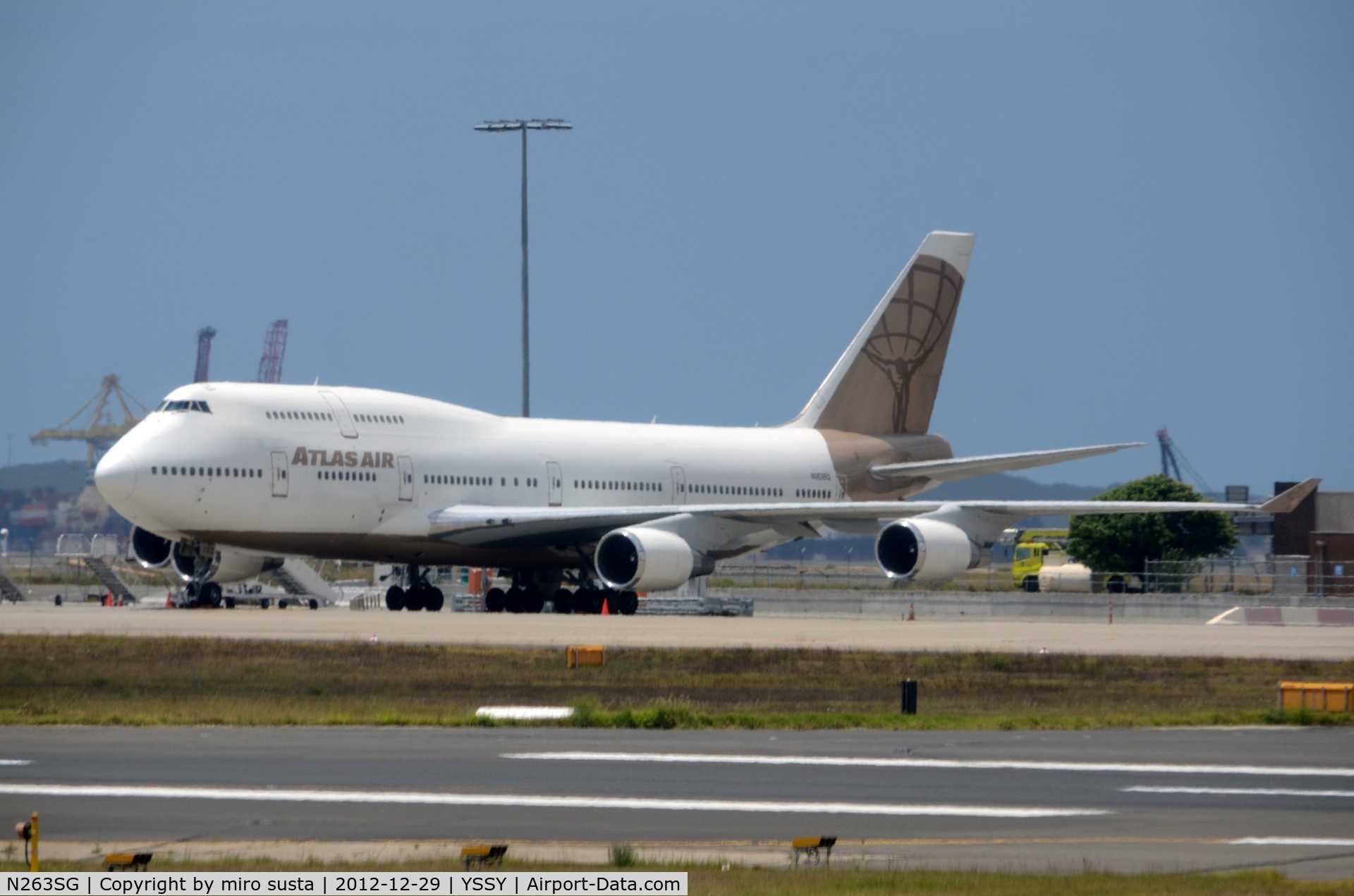 N263SG, 1999 Boeing 747-481 C/N 29263, Atlas Airlines Boeing 747-400 at Sydney Kingsford Smith International airport.