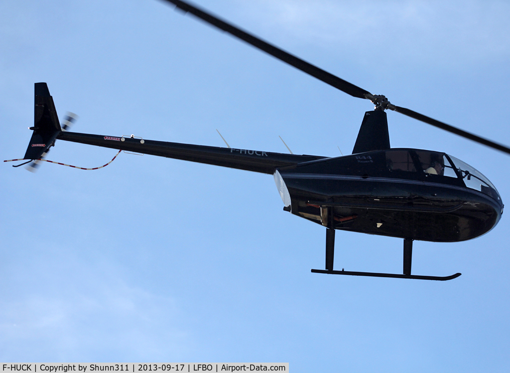 F-HUCK, 2013 Robinson R44 Raven II C/N 13509, Passing above me after t/o...