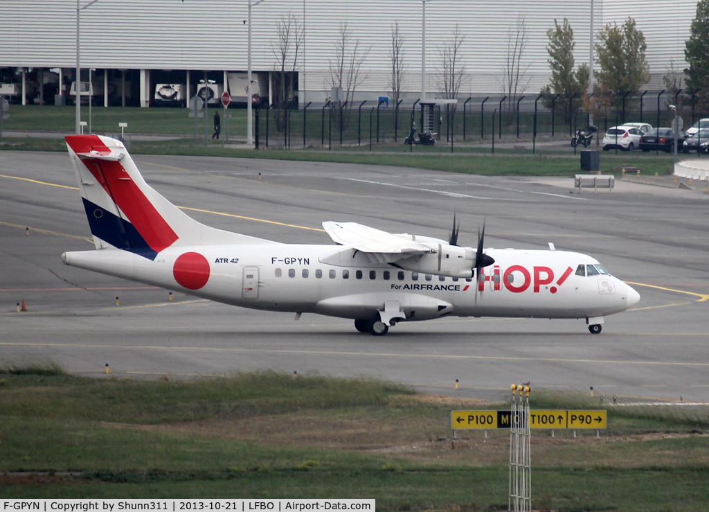 F-GPYN, 1997 ATR 42-500 C/N 539, Taxiing after maintenance at Latecoere Aeroservice...