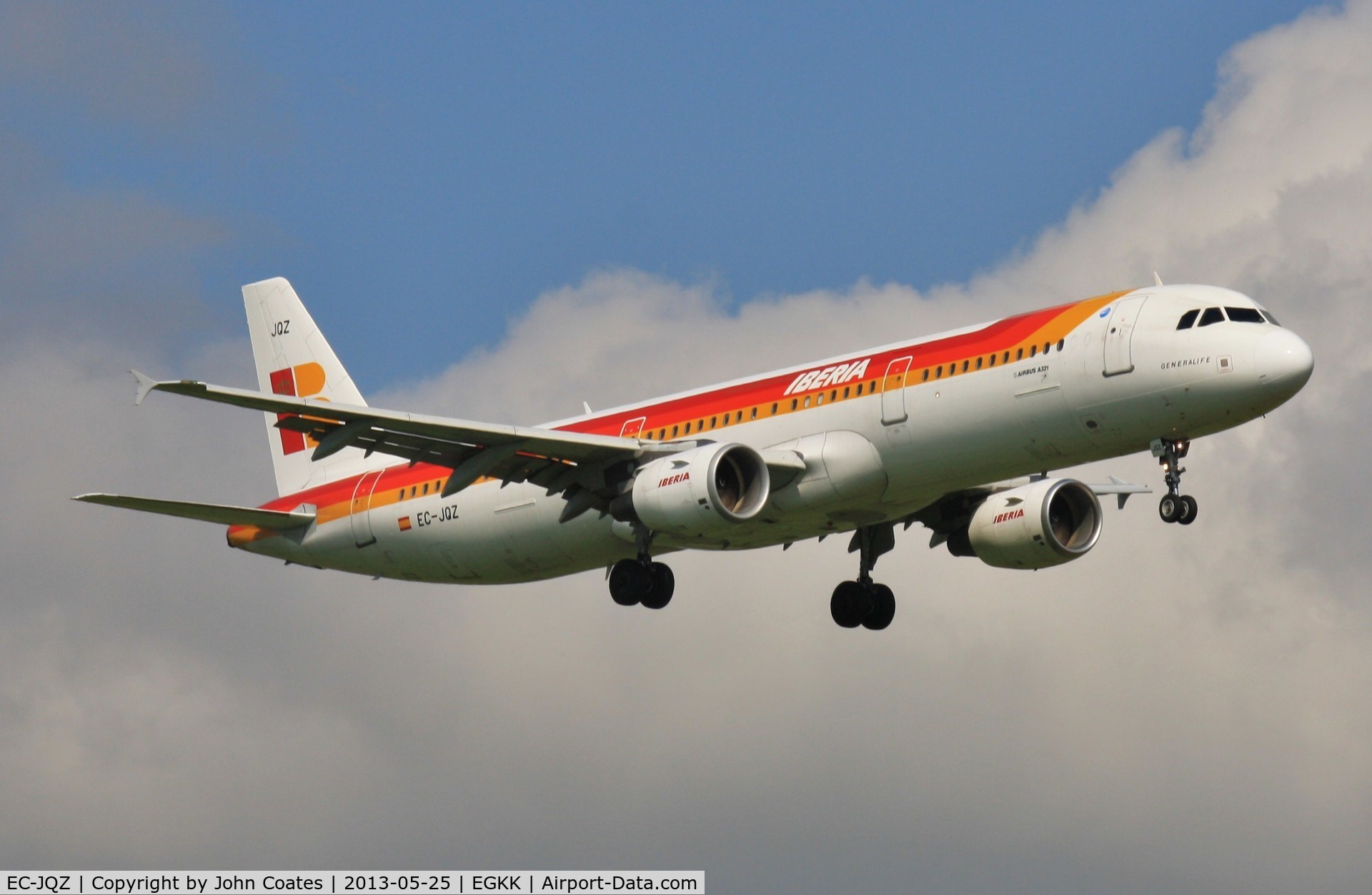 EC-JQZ, 2006 Airbus A321-211 C/N 2736, On approach to 08R