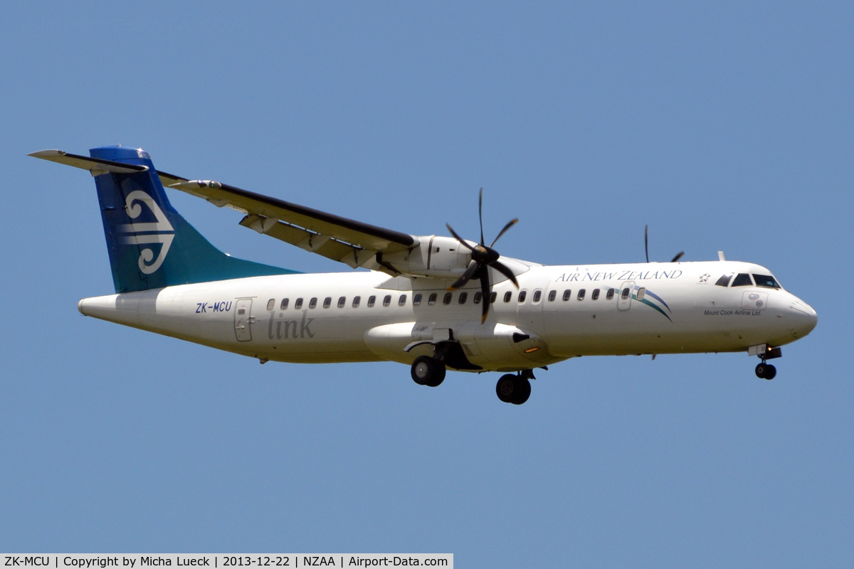 ZK-MCU, 2000 ATR 72-212A C/N 632, At Auckland