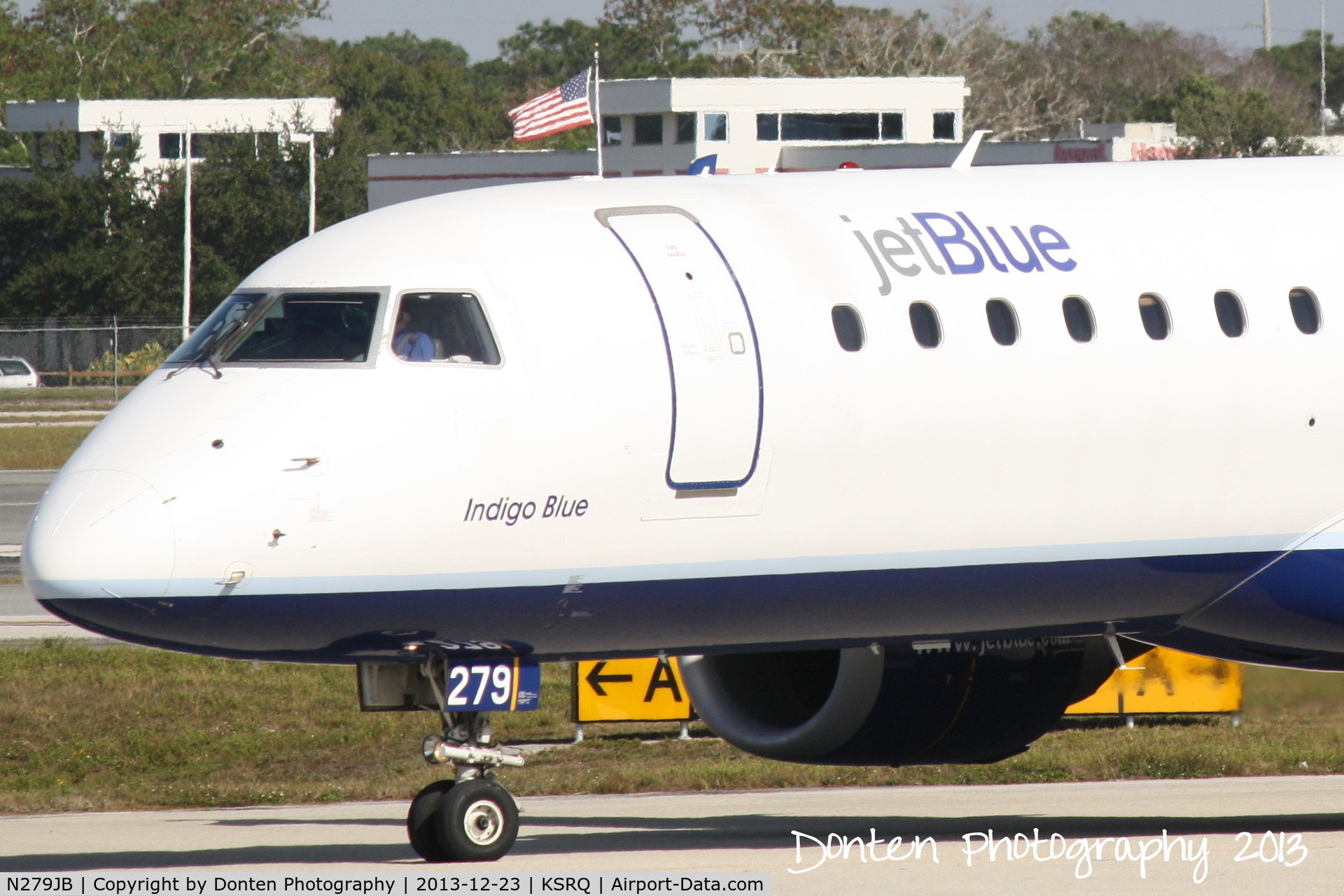 N279JB, 2007 Embraer 190AR (ERJ-190-100IGW) C/N 19000090, JetBlue Flight 741 (N279JB) 