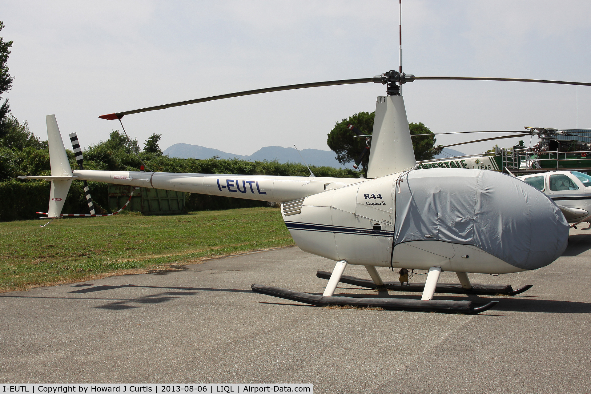 I-EUTL, Robinson R44 Clipper II C/N 10873, Privately owned.