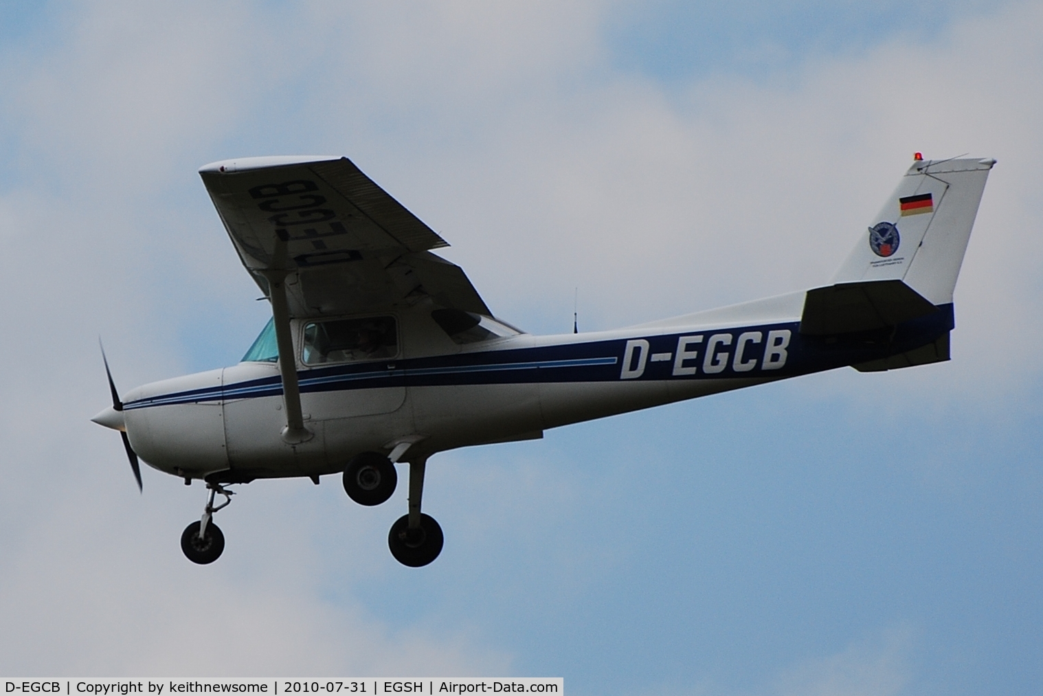 D-EGCB, Reims F150L C/N 0965, Landing onto runway 27 !