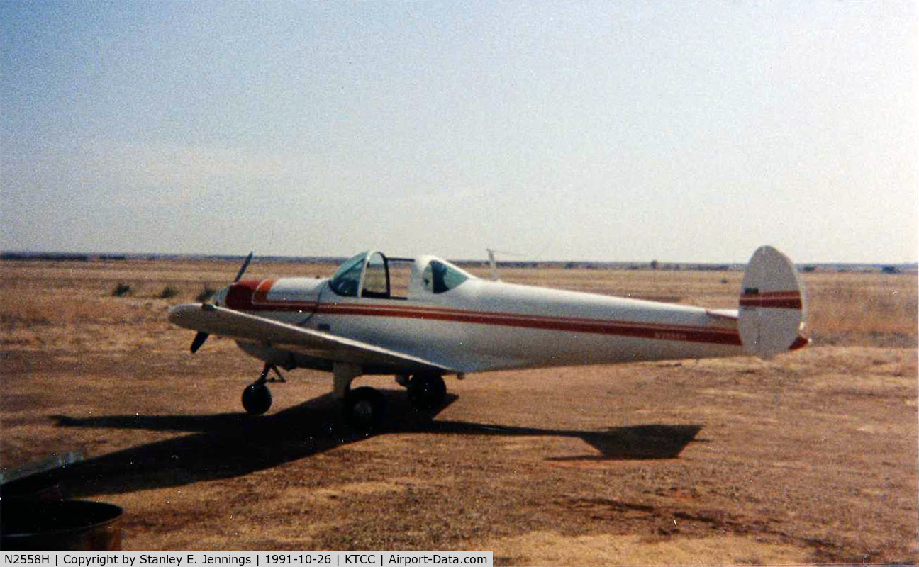 N2558H, 1946 Erco 415C Ercoupe C/N 3183, N2558H at Tucumcari Municipal Airport in October 1991. (I acquired this photograph from a former owner (now deceased) of the aircraft.)
