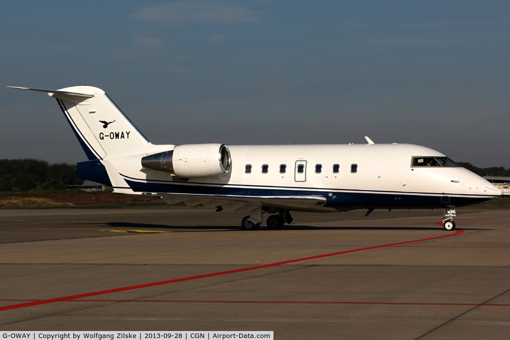 G-OWAY, 1991 Canadair Challenger 601-3A (CL-600-2B16) C/N 5085, visitor