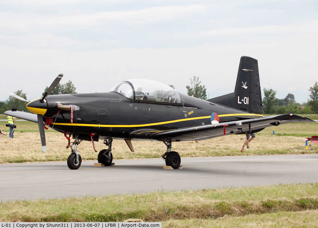 L-01, Pilatus PC-7 Turbo Trainer C/N 538, Participant of the Muret Airshow 2013