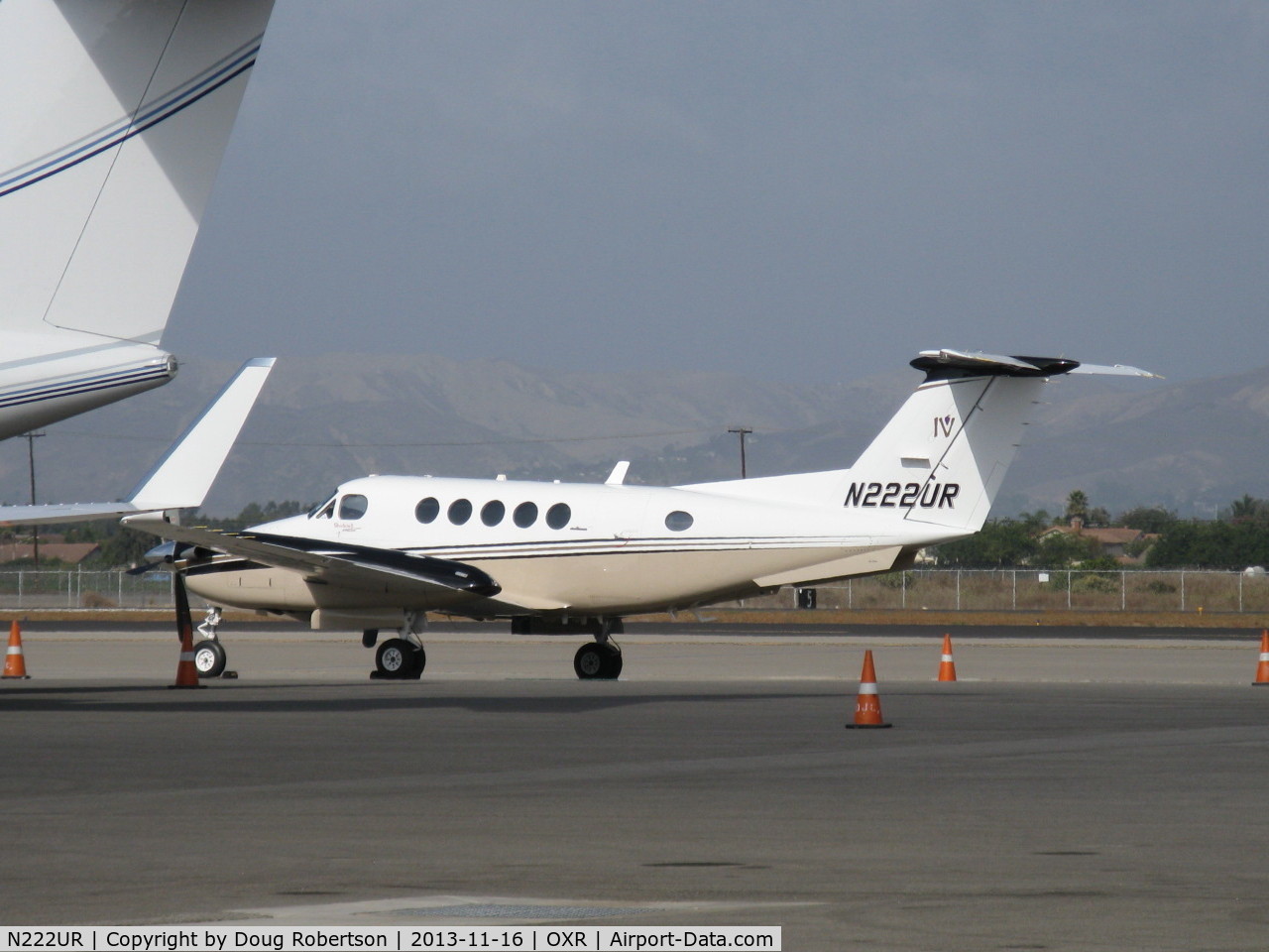 N222UR, 1981 Beech B200 King Air C/N BB-907, 1981 Beech B200 SUPER KING AIR, two U/A(C)PT6A-42 Turboprops 850 shp each, CS full-feathering reversible-pitch 3-blade Hartzell props, Pressurized