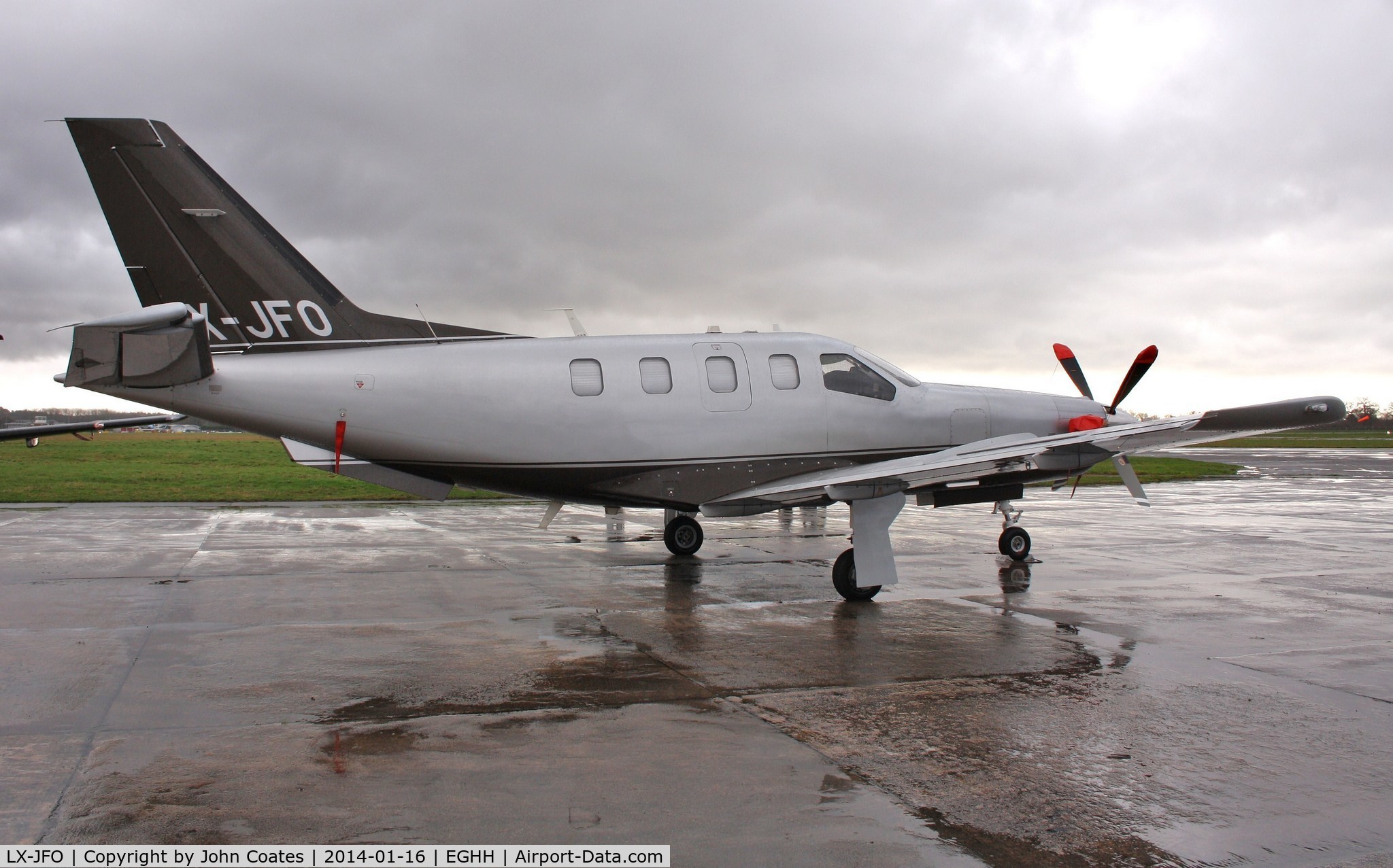 LX-JFO, 2007 Socata TBM-850 C/N 422, Soon to depart after overnight visit