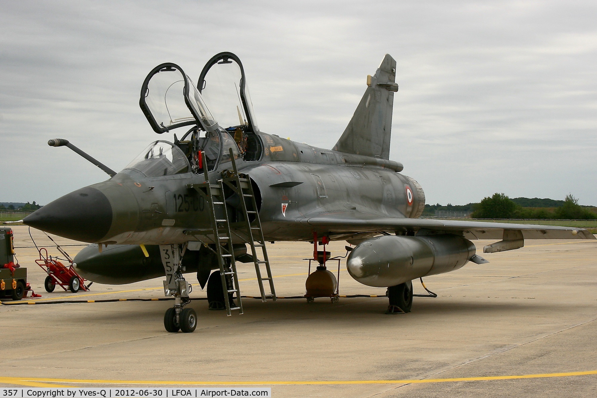 357, Dassault Mirage 2000N C/N 330, French Air Force Dassault Mirage 2000N (125-CO), Static display, Avord Air Base 702 (LFOA) open day 2012