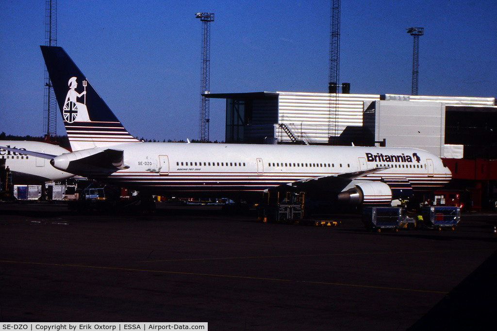 SE-DZO, 1999 Boeing 767-304/ER C/N 28883, SE-DZO in ARN