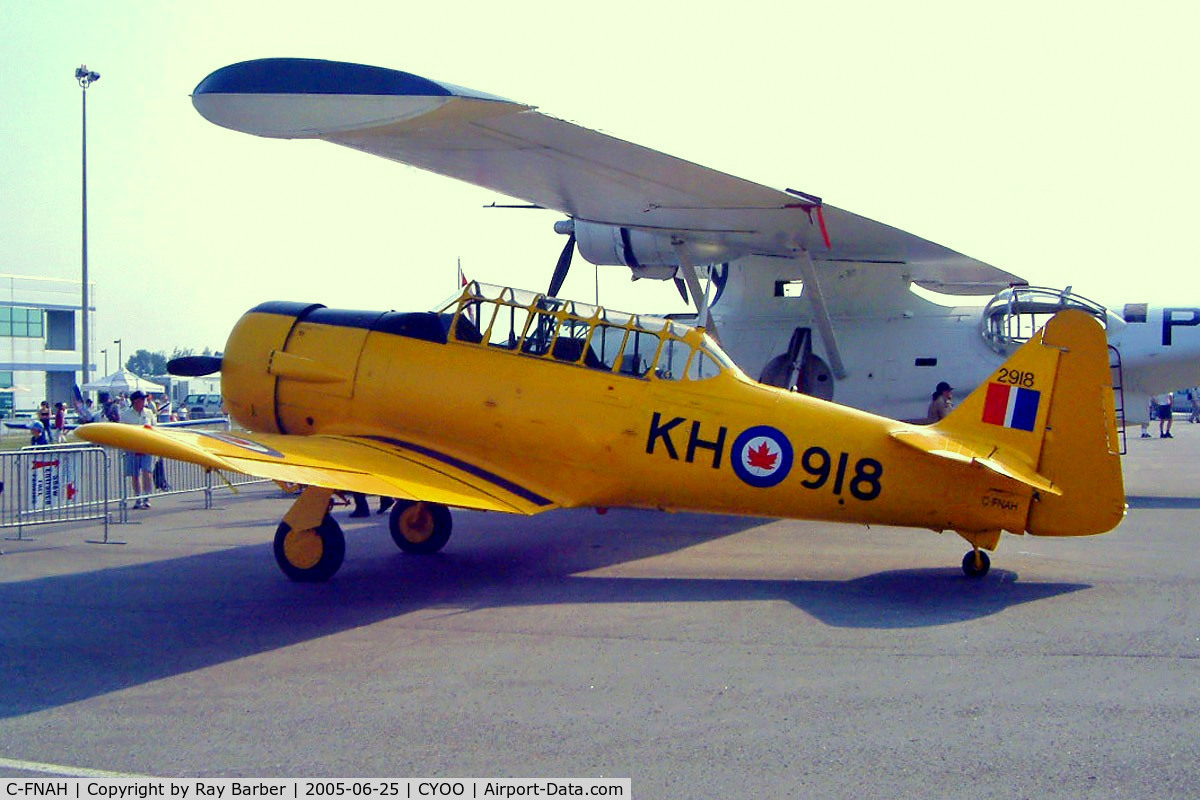 C-FNAH, 1941 Noorduyn AT-16 Harvard II C/N 66-2651, North American NA-66 Harvard II [66-2651] Oshawa~C 25/06/2005
