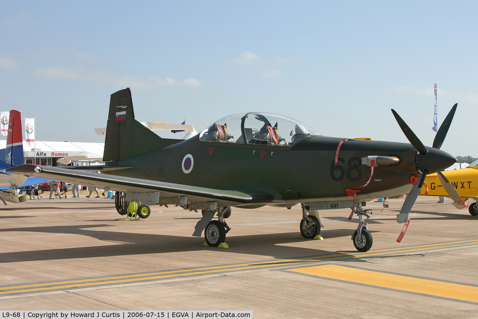 L9-68, Pilatus PC-9M Hudournik C/N 641, RIAT 2006; on static display. Slovenian AF.