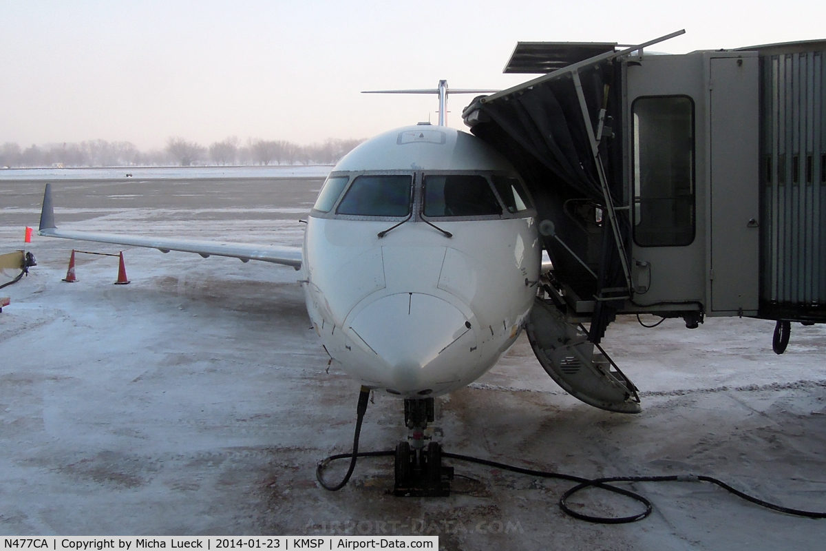 N477CA, 2002 Bombardier CRJ-200ER (CL-600-2B19) C/N 7670, At Minneapolis - St Paul
