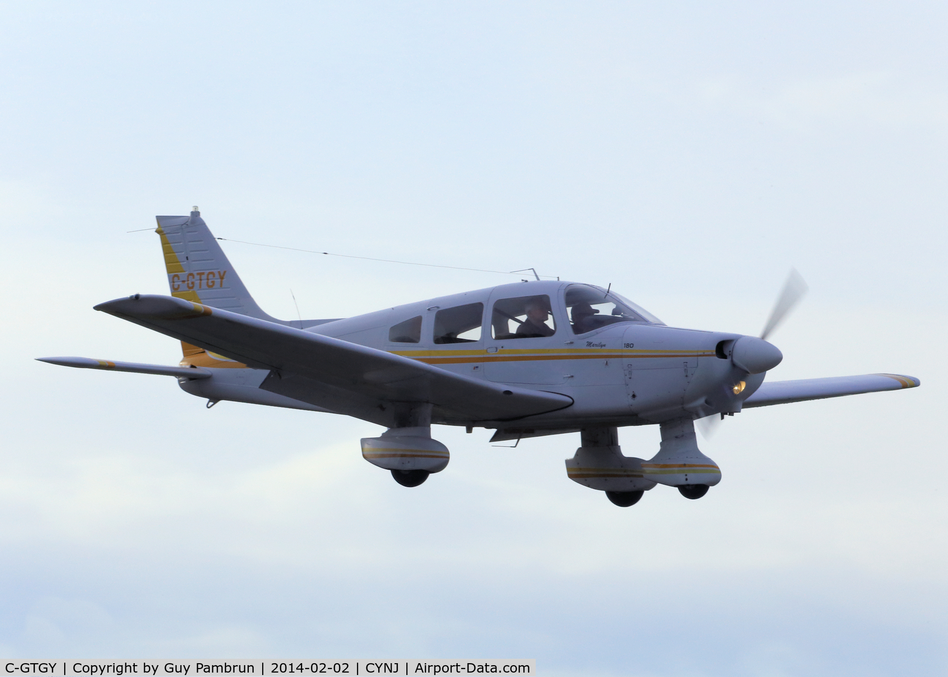 C-GTGY, 1979 Piper PA-28-161 Cherokee Warrior II C/N 28-7916561, Landing