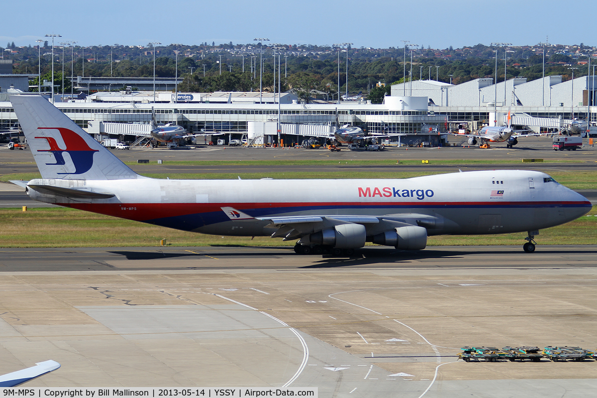 9M-MPS, 2006 Boeing 747-4H6F C/N 29902, TAXI TO 34L