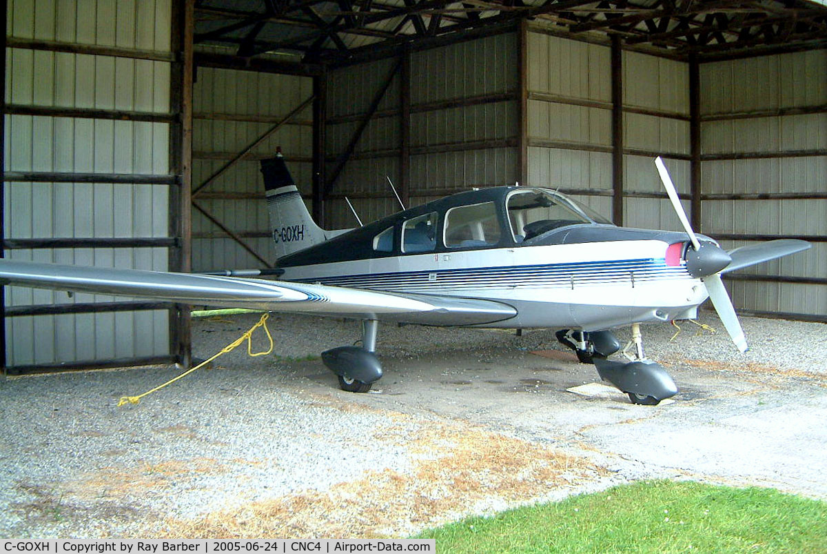 C-GOXH, 1974 Piper PA-28-151 C/N 28-7515017, Piper PA-28-151 Cherokee Warrior [28-7515017] Guelph~C 24/06/2005