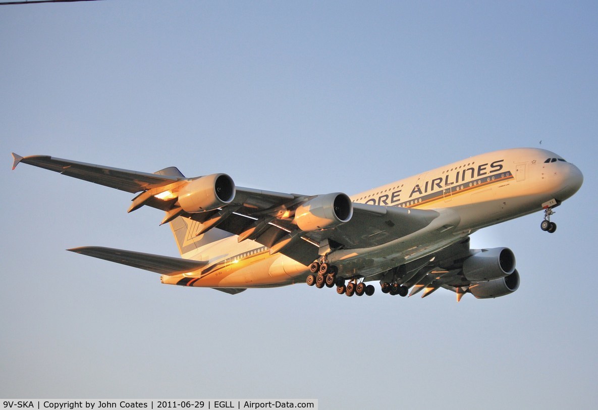 9V-SKA, 2007 Airbus A380-841 C/N 003, Finals to 27L in dawn sunshine