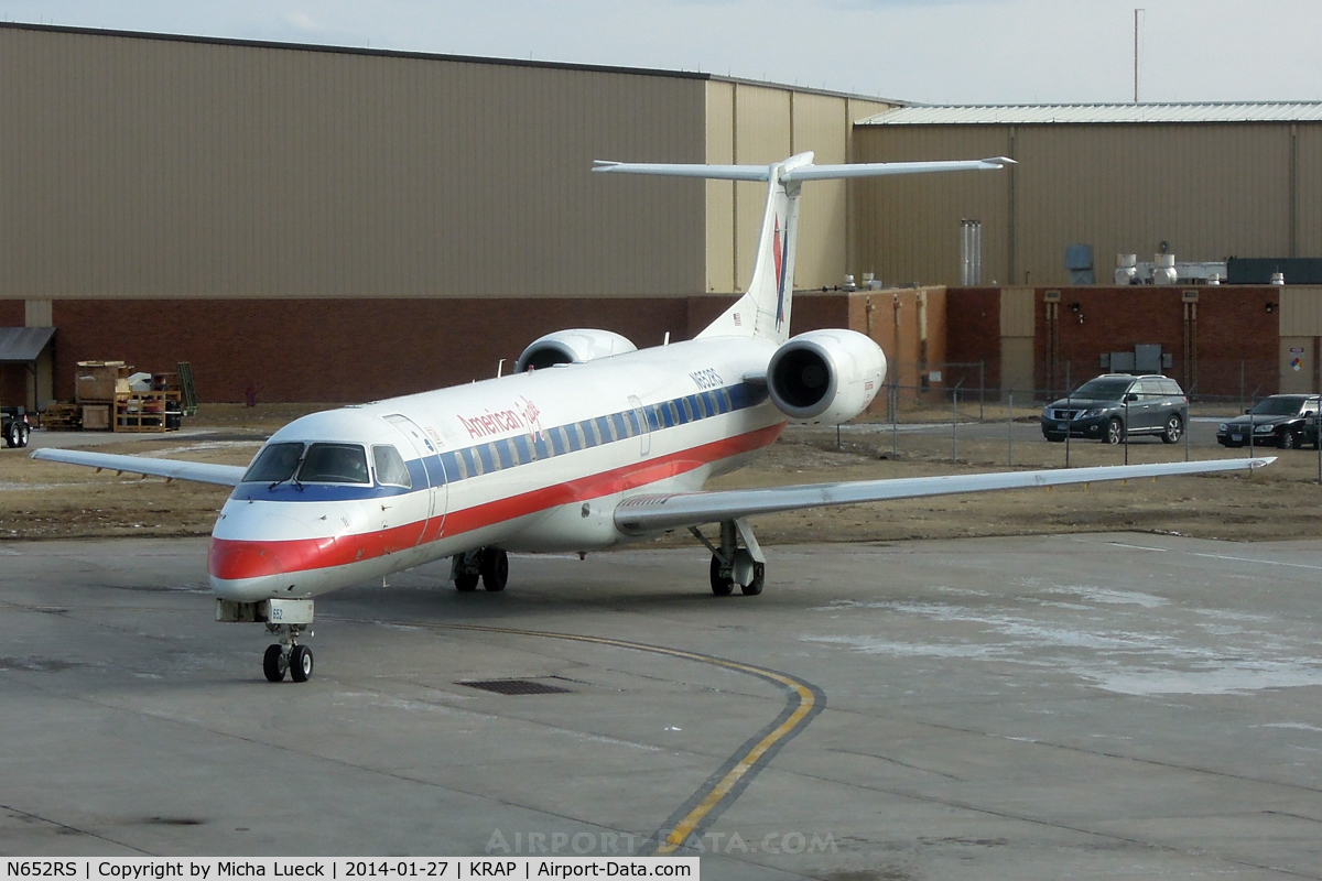 N652RS, 2001 Embraer ERJ-145LR (EMB-145LR) C/N 145432, At Rapid City