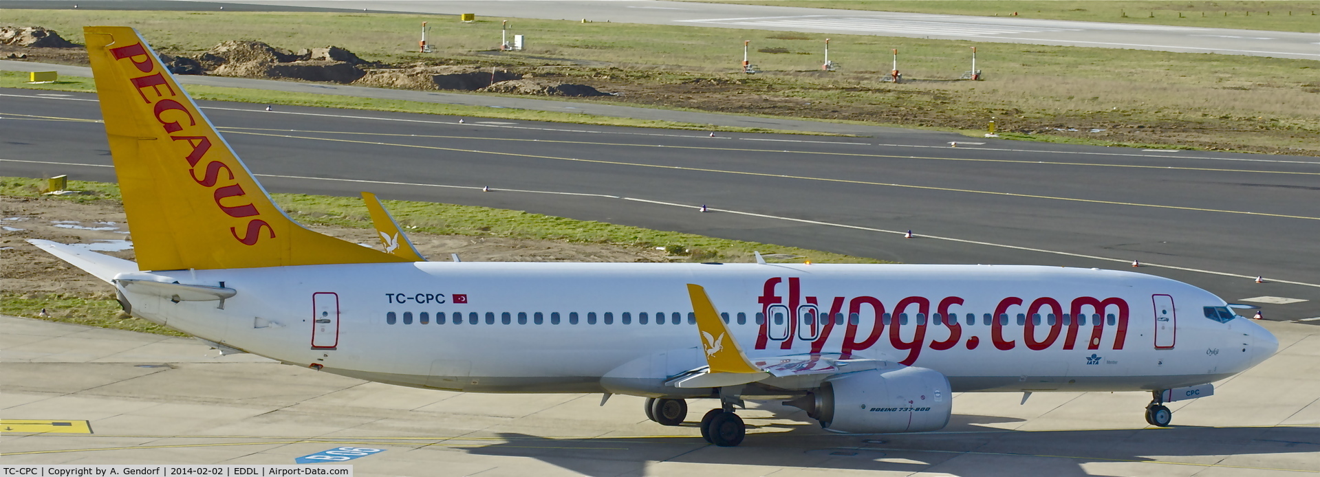 TC-CPC, 2012 Boeing 737-82R C/N 40878, Pegasus, is here taxiing to the runway at Düsseldorf Int'l(EDDL)
