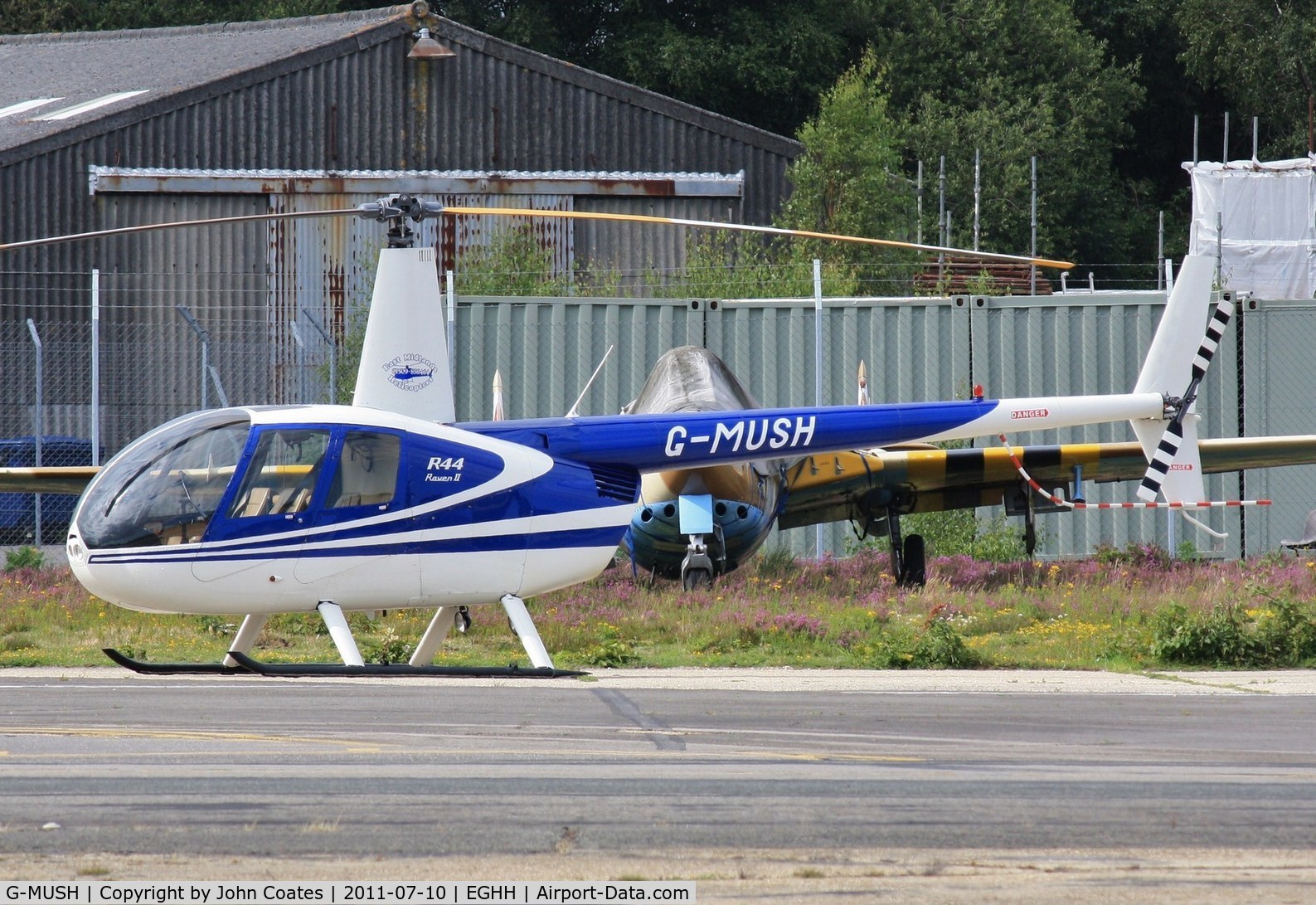 G-MUSH, 2004 Robinson R44 II C/N 10278, At BHL