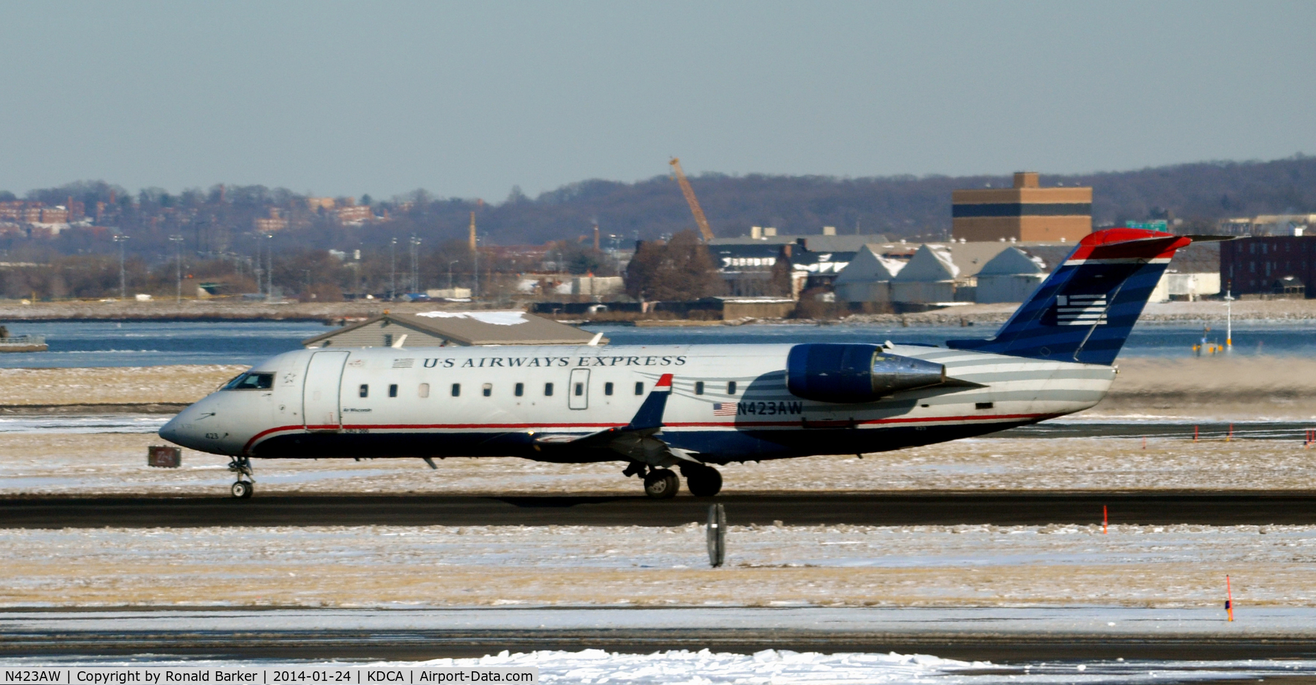 N423AW, 2002 Bombardier CRJ-200LR (CL-600-2B19) C/N 7636, Takeoff roll National