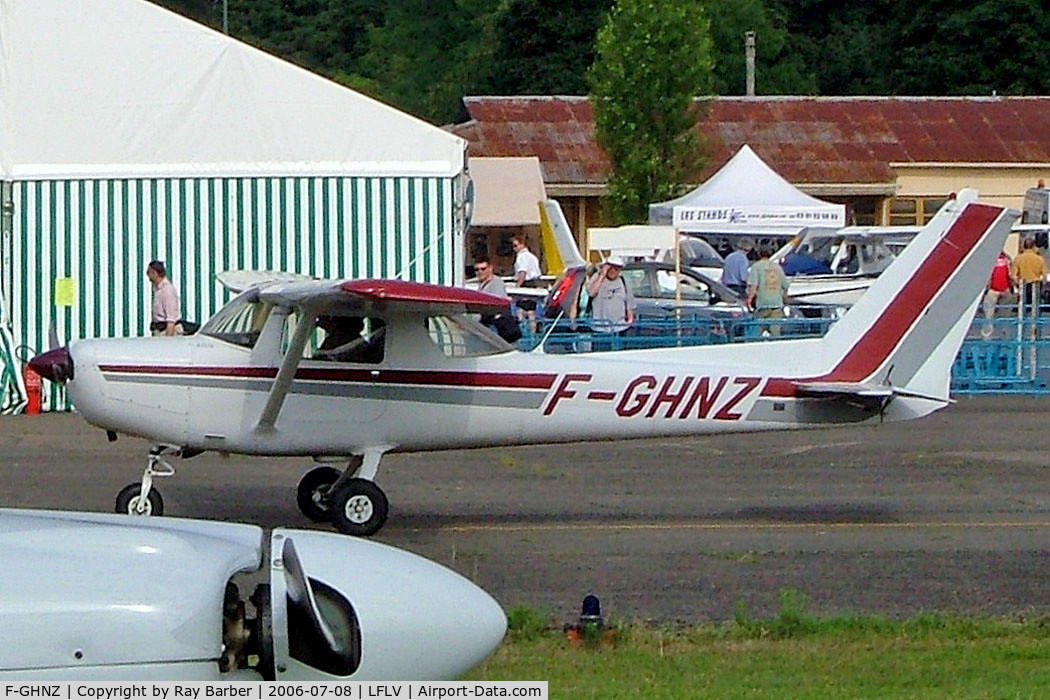 F-GHNZ, Reims F152 C/N 152-79559, Cessna 152 [152-79559] Vichy~F 08/07/2006