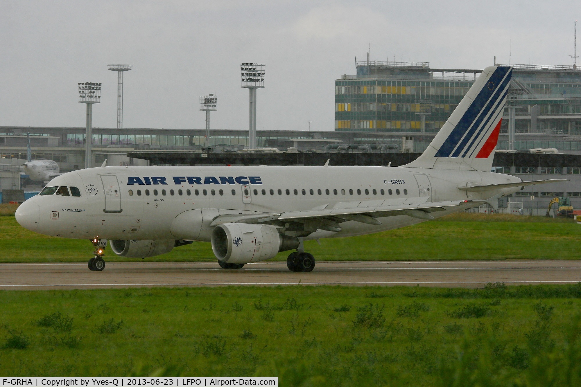 F-GRHA, 1999 Airbus A319-111 C/N 938, Airbus A319-111, Landing Rwy 26, Paris-Orly Airport (LFPO-ORY)