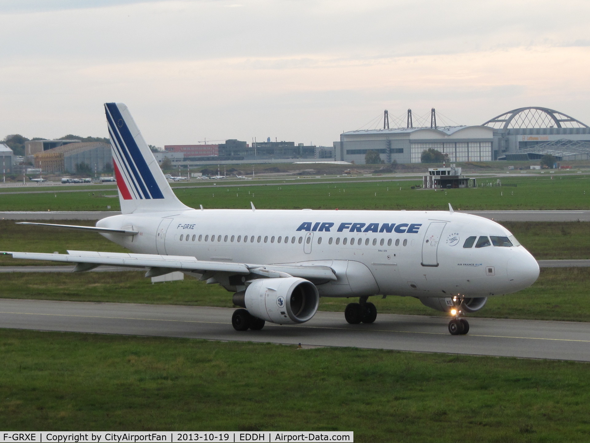 F-GRXE, 2002 Airbus A319-111 C/N 1733, Air France