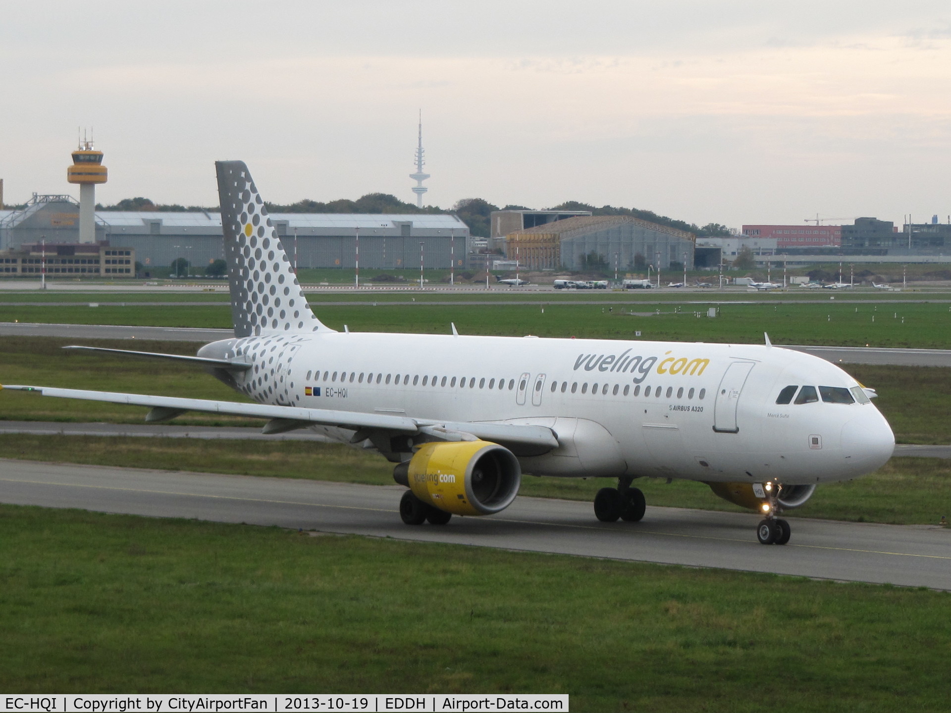 EC-HQI, 2001 Airbus A320-214 C/N 1396, Vueling (VUE)
