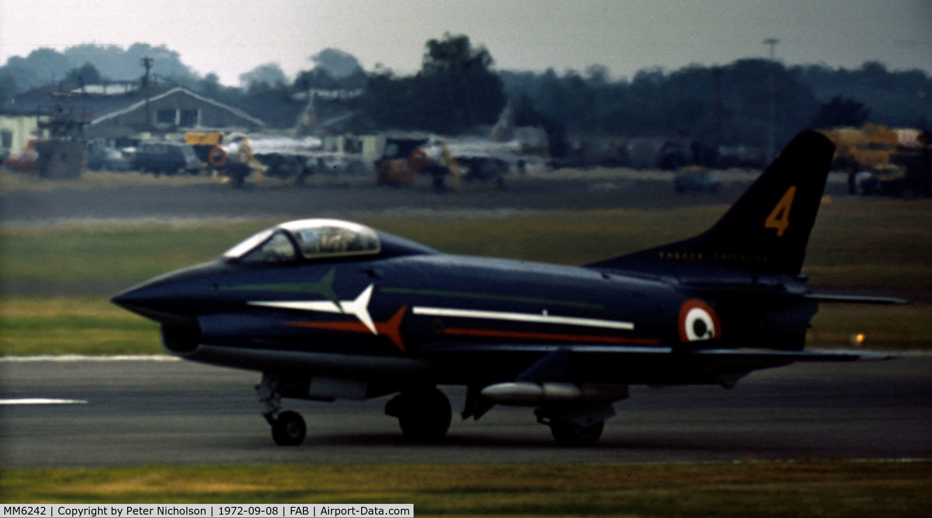 MM6242, Fiat G-91PAN C/N 8, Fiat G-91PAN number 4 of the Italian Air Force's Frecce Tricolori flight demonstration team in action at the 1972 Farnborough Airshow.