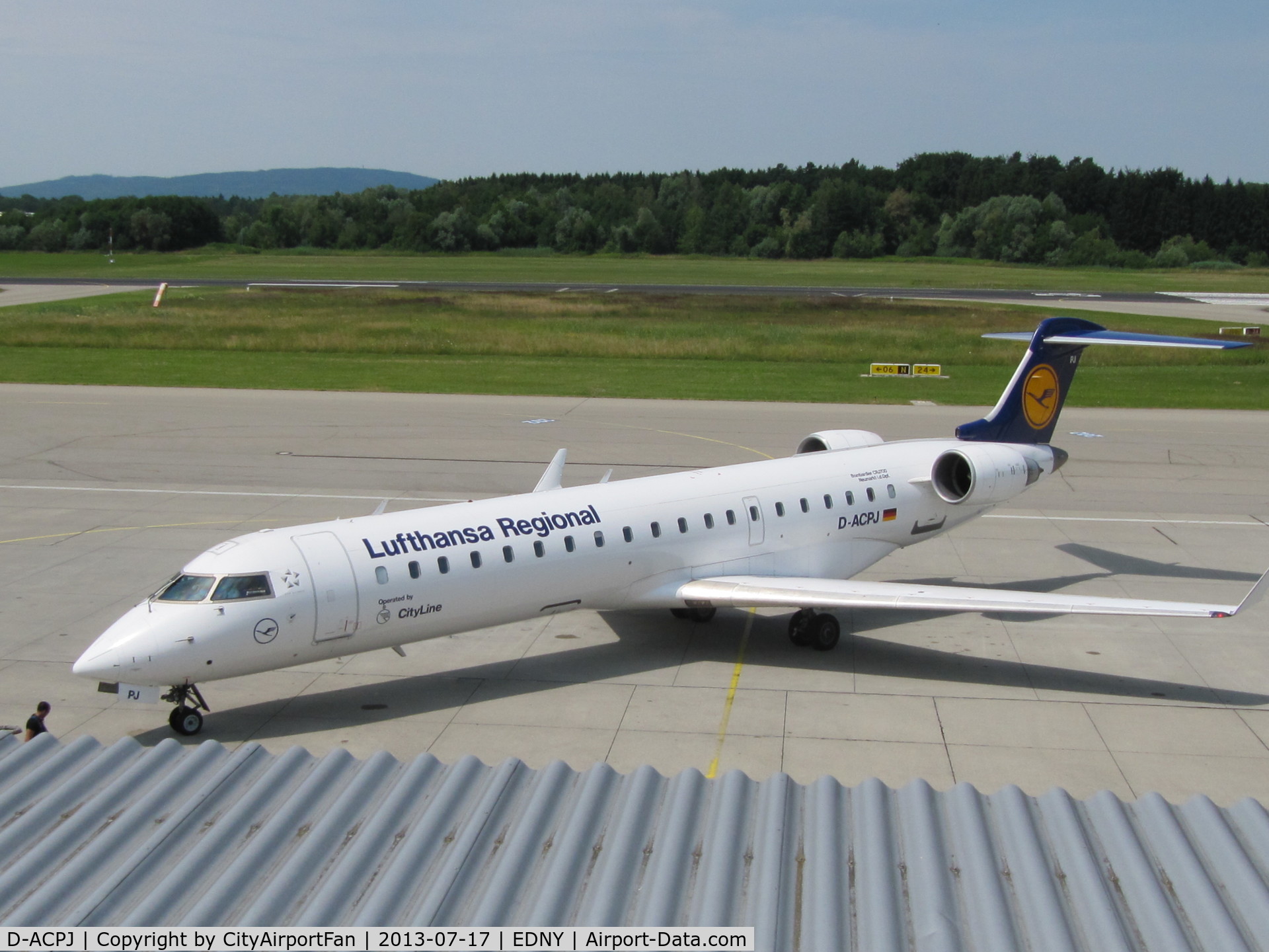 D-ACPJ, Canadair CRJ-701ER (CL-600-2C10) Regional Jet C/N 10040, Lufthansa Regional (DLH)