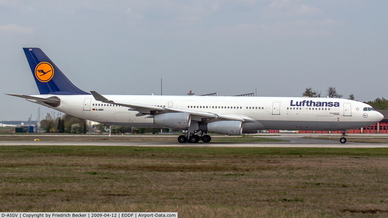 D-AIGV, 2000 Airbus A340-313X C/N 325, departure via RW18W