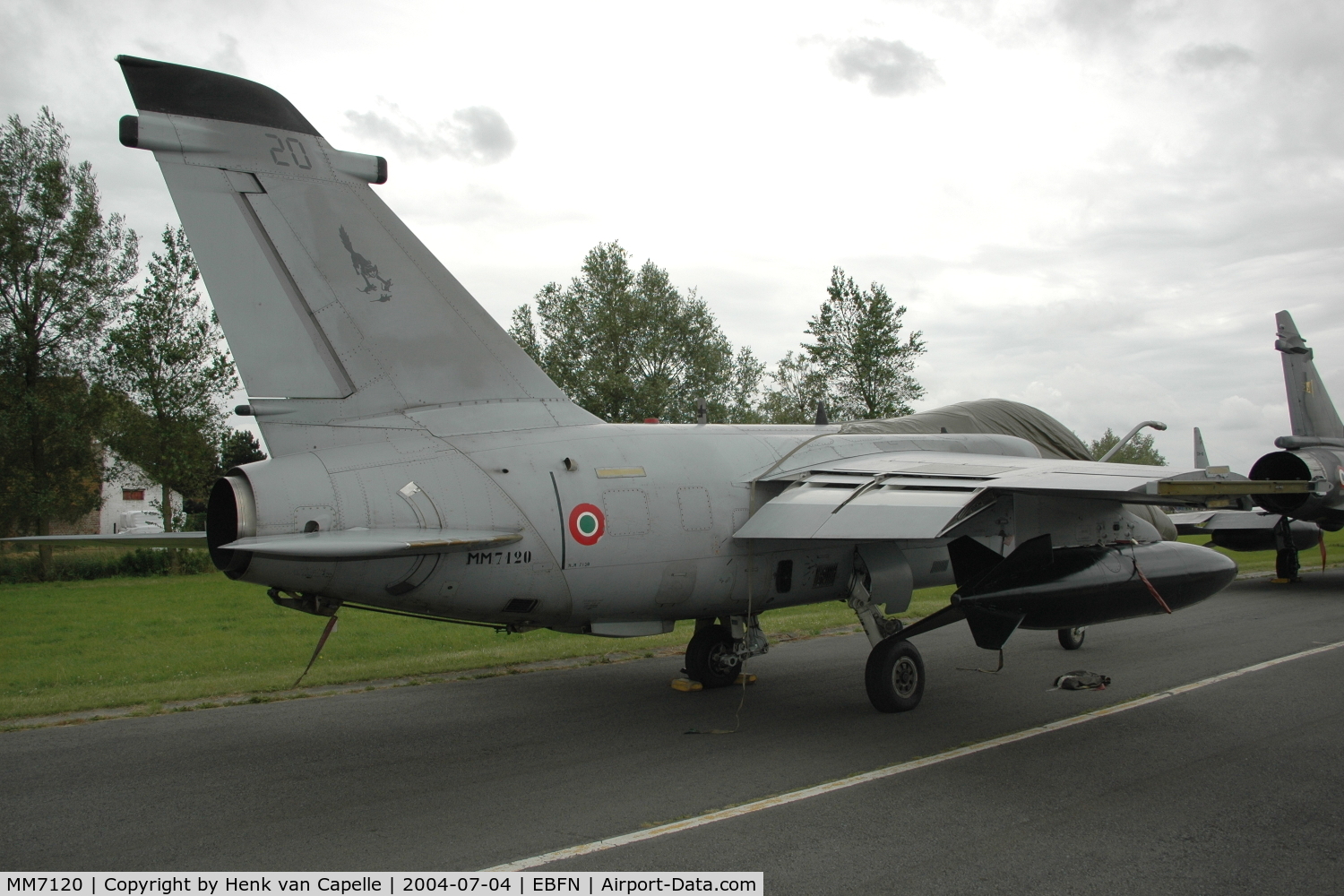 MM7120, 1990 AMX International AMX C/N IX032, Italian Air Force AMX of 132° Gruppo at Koksijde Air Base, Belgium.