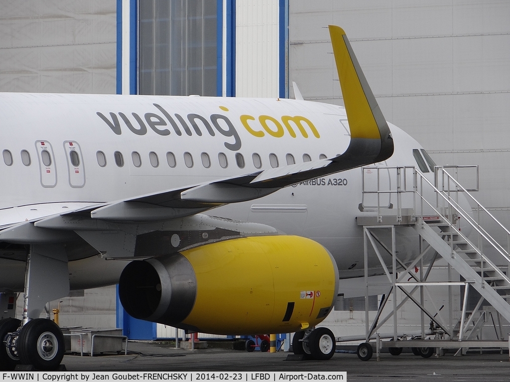 F-WWIN, 2013 Airbus A320-232 C/N 5641, VUELING sn 6045 ?  EC-...