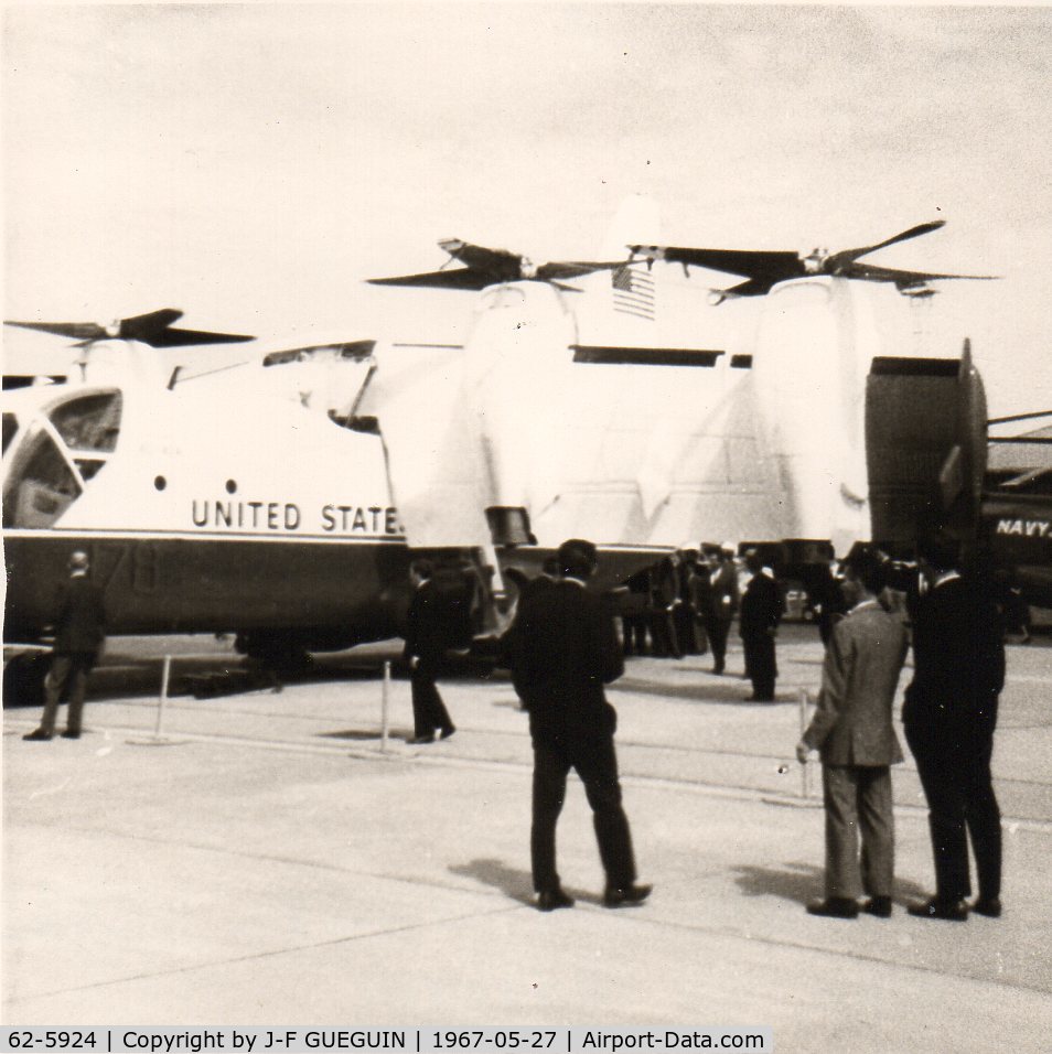 62-5924, 1964 LTV/Hiller/Ryan XC-142A C/N 4, At Le Bourget Airshow 1967