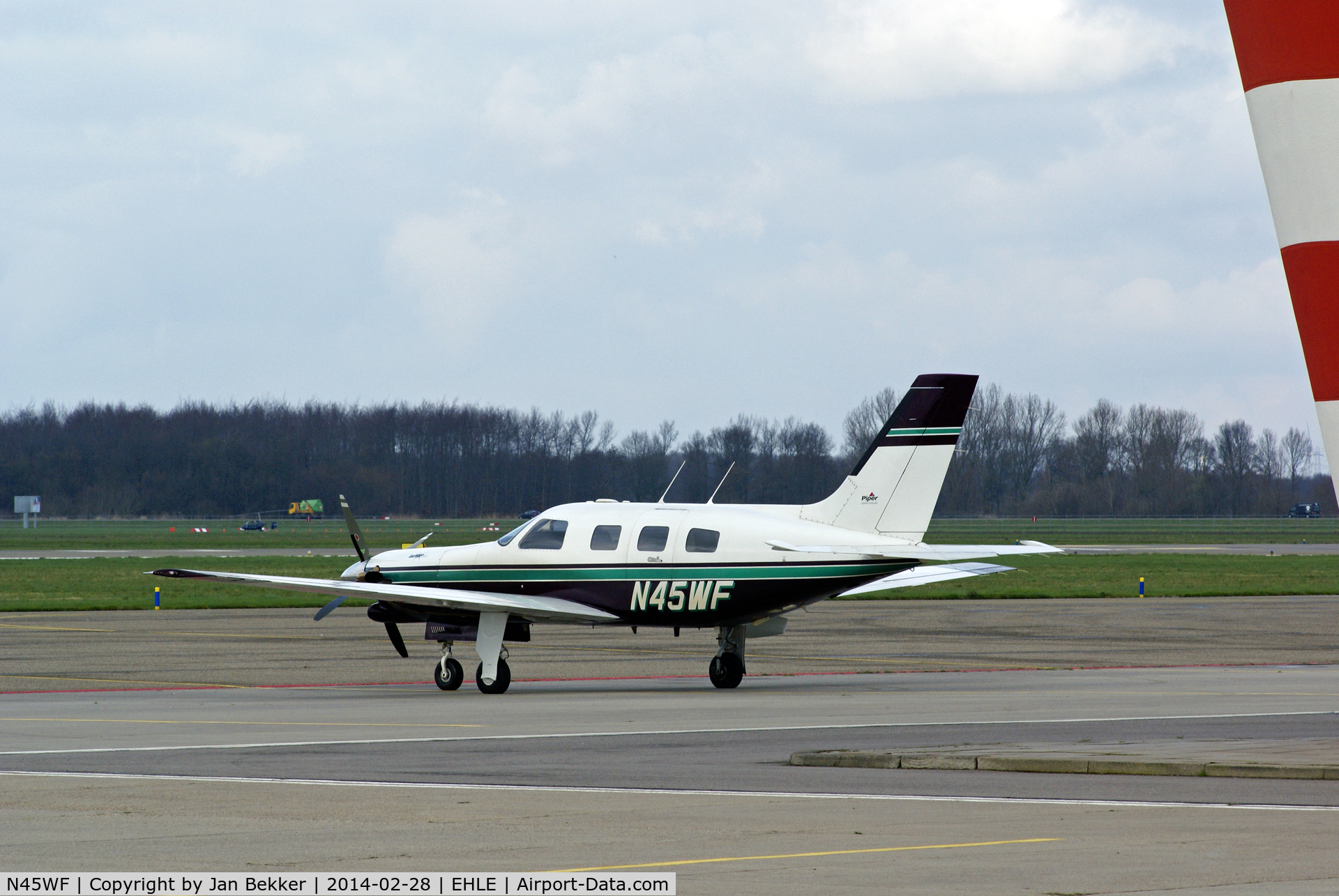 N45WF, 1999 Piper PA-46-350P Malibu Mirage C/N 4636214, Lelystad Airport