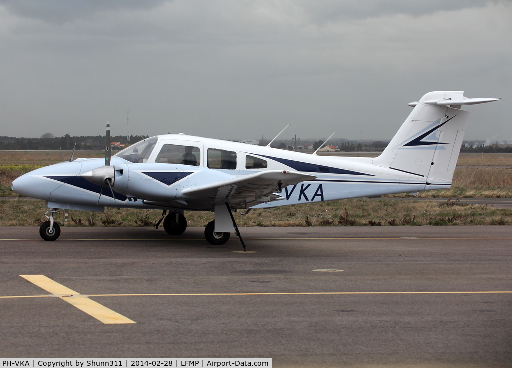 PH-VKA, Piper PA-44-180 Seminole C/N 44-8095027, Parked at the Airclub...