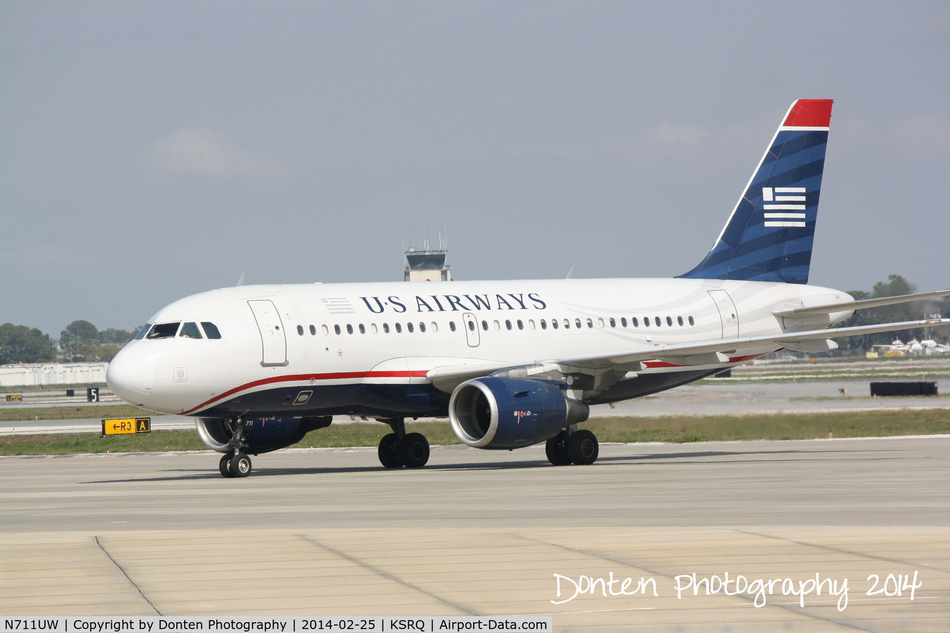 N711UW, 1999 Airbus A319-112 C/N 1033, US Air Flight 2015 (N711UW) arrives at Sarasota-Bradenton International Airport following a flight from Charlotte-Douglas International Airport