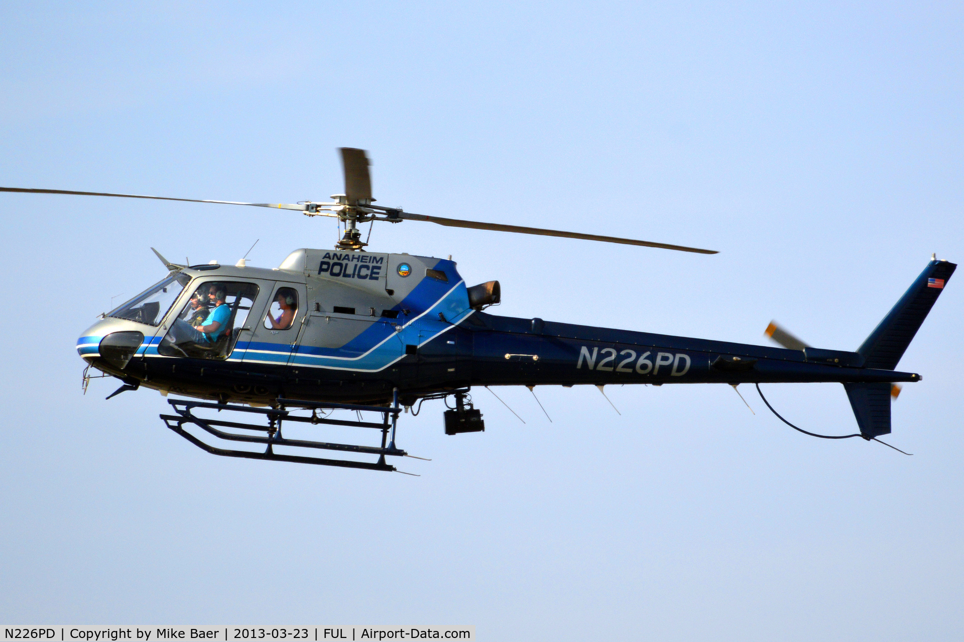 N226PD, 2004 Eurocopter AS-350B-2 Ecureuil C/N 3879, N226PD @ FUL