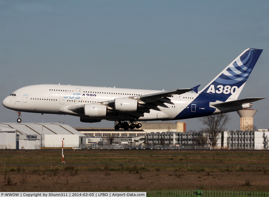 F-WWOW, 2005 Airbus A380-841 C/N 001, C/n 0001 - A350 XWB titles removed
