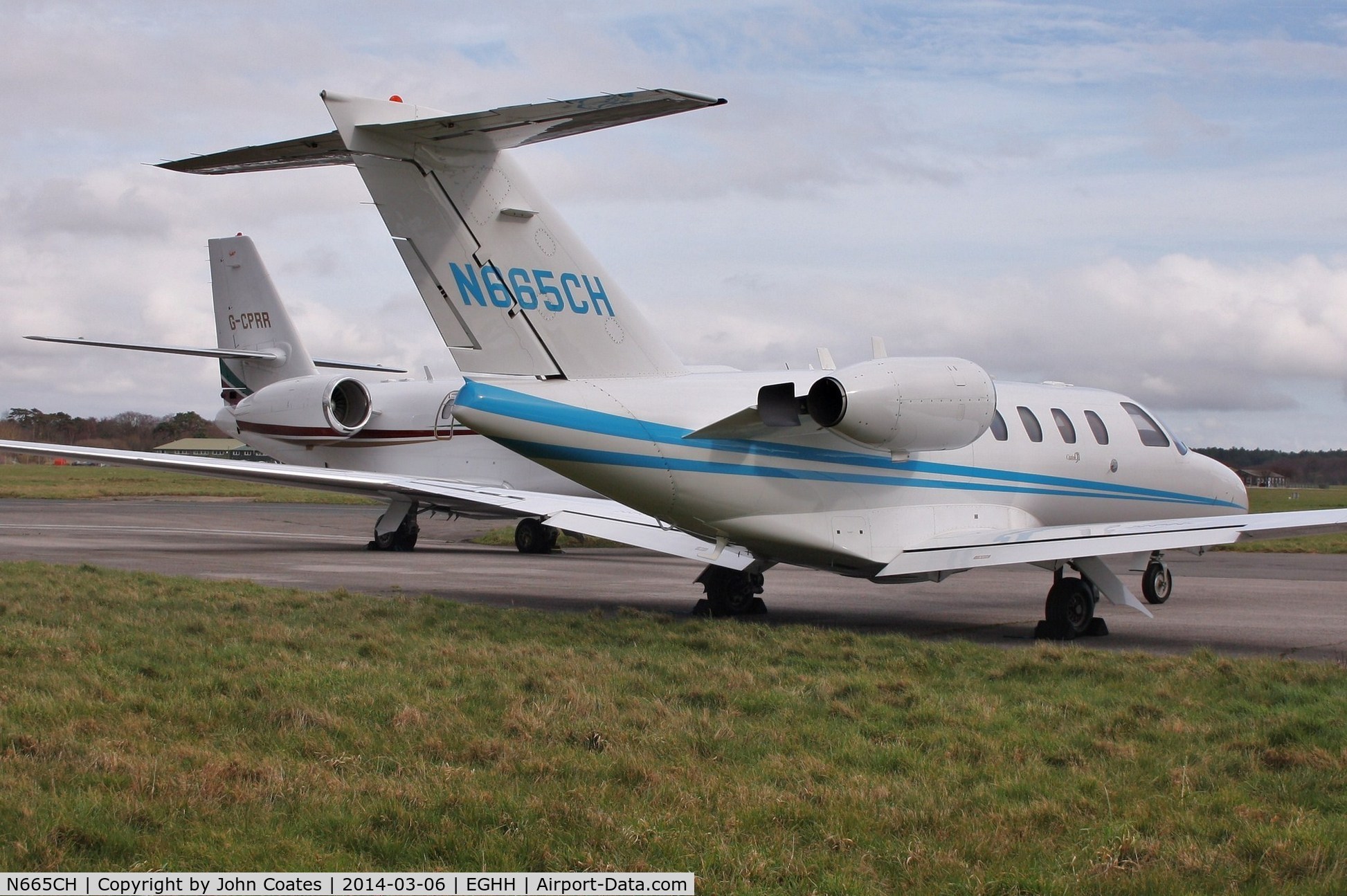 N665CH, 2002 Cessna 525 CitationJet CJ1 C/N 525-0504, At CSE with G-CPRR