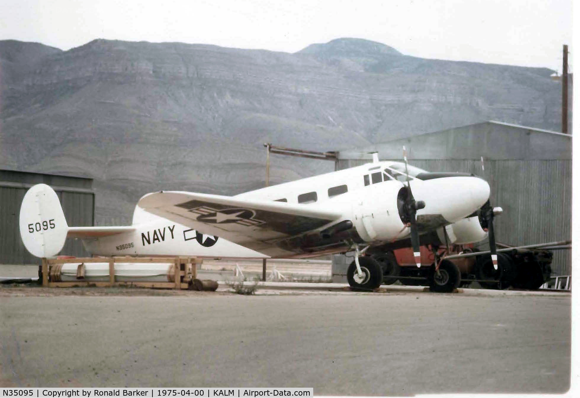 N35095, 1943 Beech UC-45J Expeditor C/N 51256, At Alamogordo