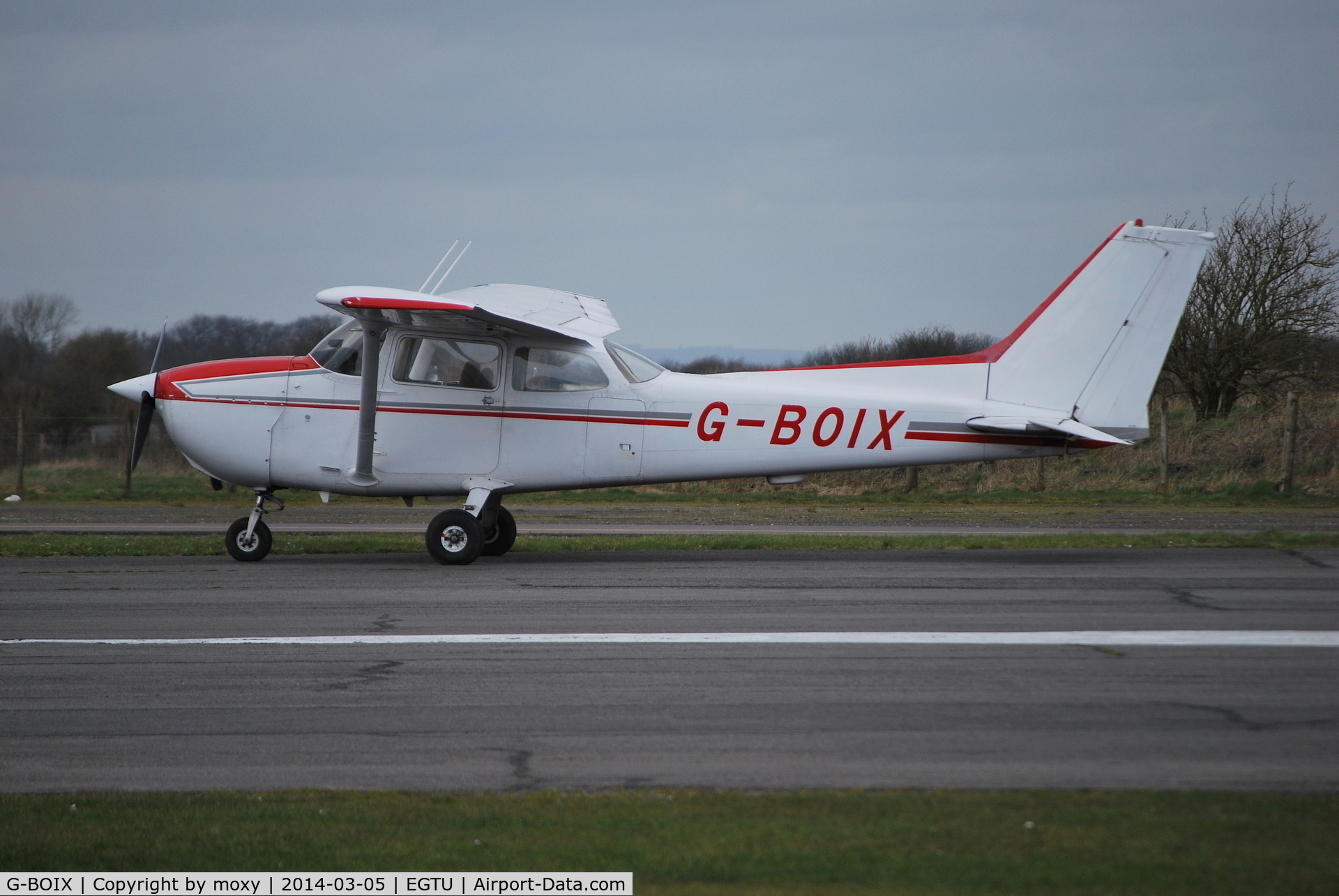 G-BOIX, 1979 Cessna 172N C/N 172-71206, Cessna 172N at Dunkeswell. Ex C-GMMX