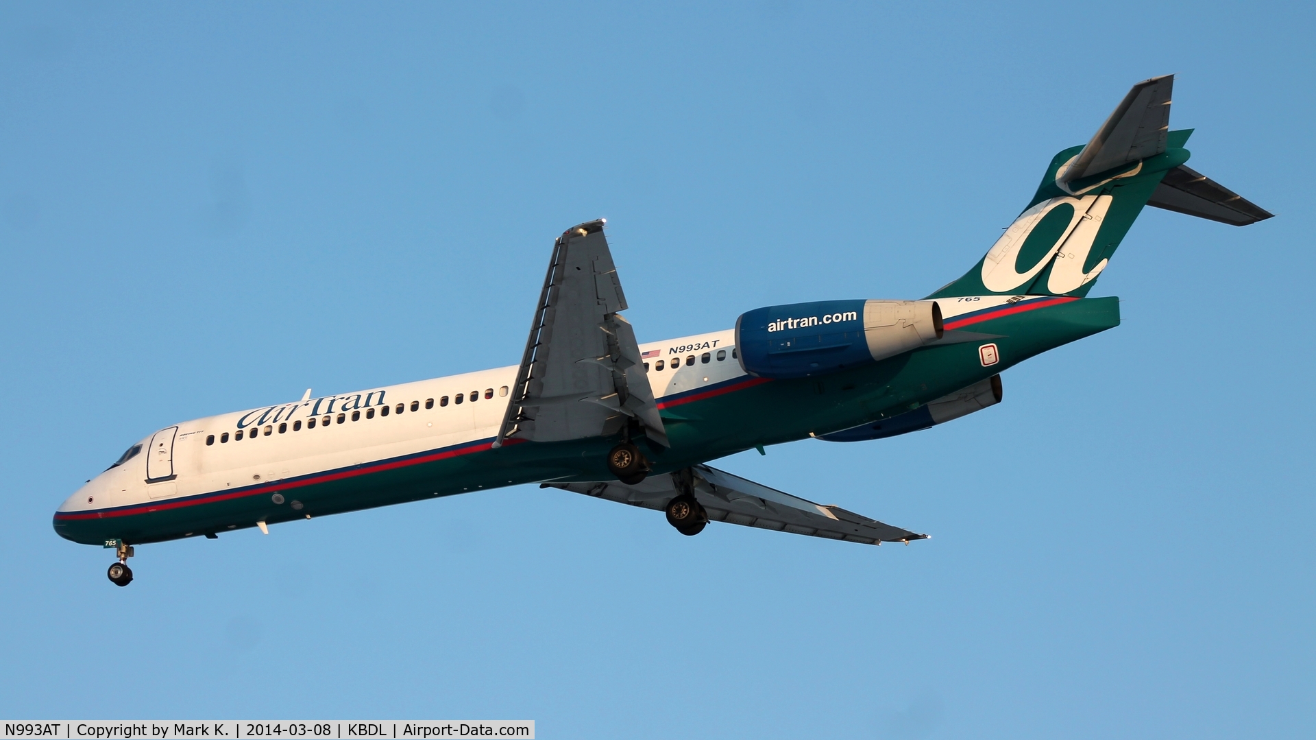 N993AT, 2002 Boeing 717-200 C/N 55137, AirTran Airways flight 128 from Atlanta on short final for runway 6.