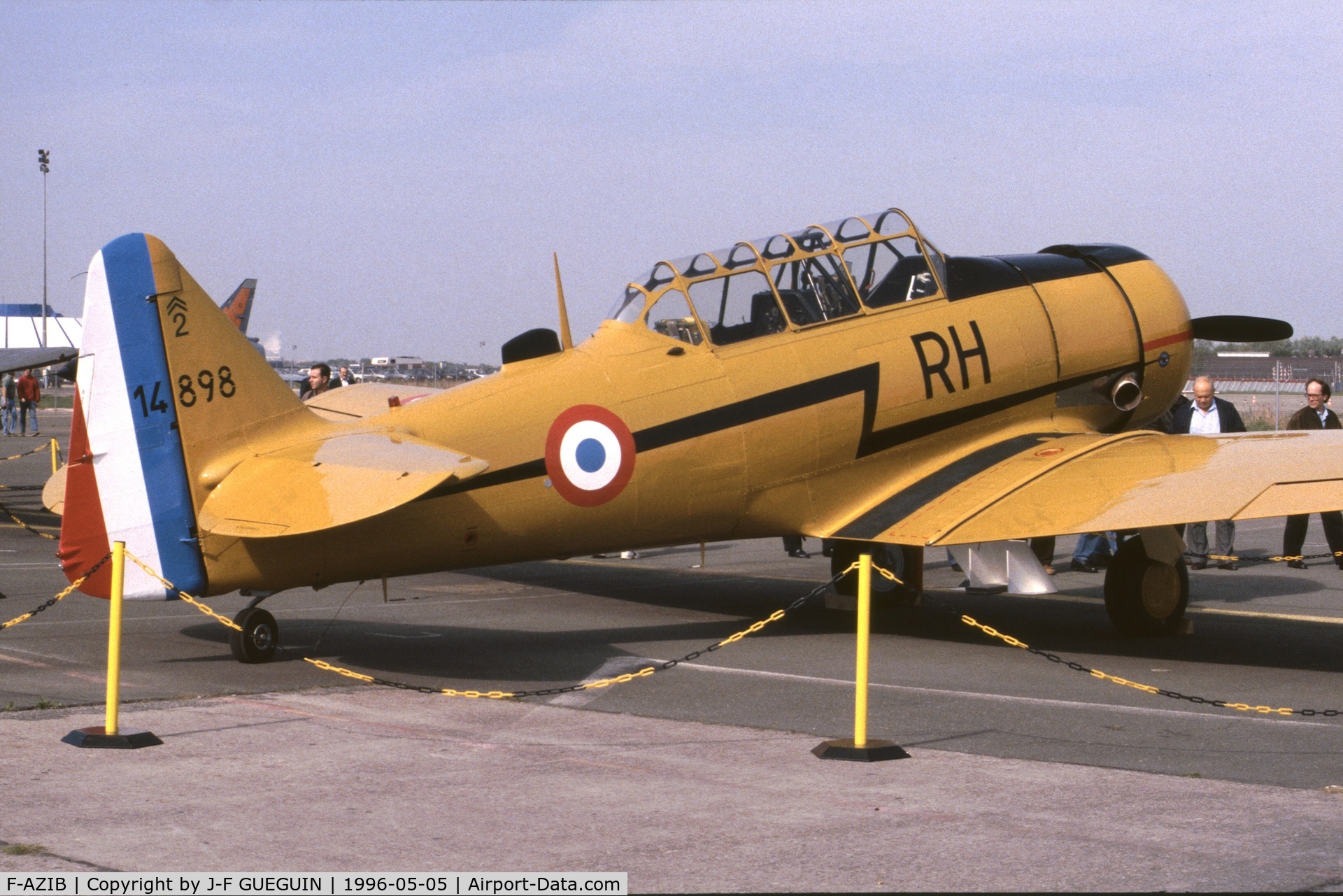 F-AZIB, North American T-6G Texan C/N 182-585, On display at Paris-Le Bourget Airport (Salon des Avions de Légende, 1996) (ex-AT-6D-NT c/n 88-17018, serial 42-85237 rebuilt to standard T-6G with c/n 182-585 and serial 51-14898).