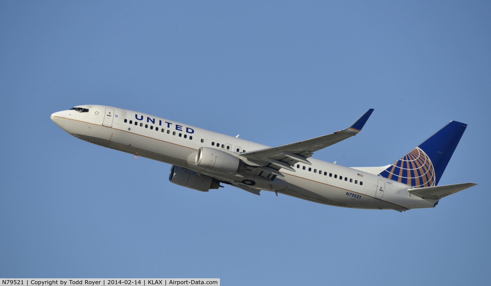 N79521, 2010 Boeing 737-824 C/N 31662, Departing LAX on 25R