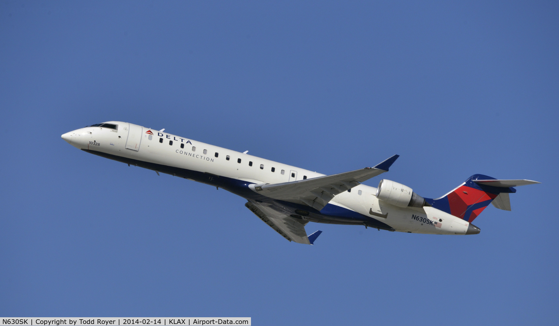 N630SK, 2011 Bombardier CRJ-700 (CL-600-2C10) Regional Jet C/N 10328, Departing LAX on 25R